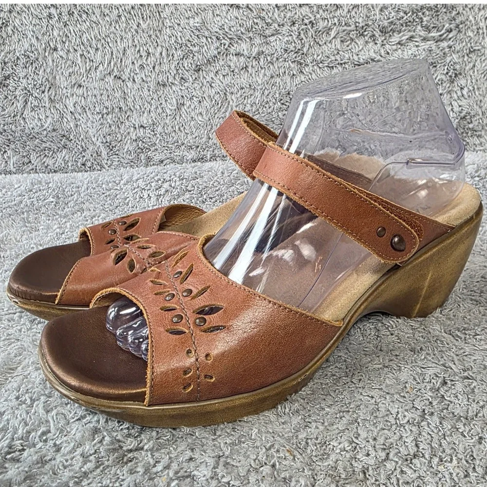 Naot Brown Leather Floral Laser Cutout Adj Strap Wedge Heeled Sandals EU 40 US 9